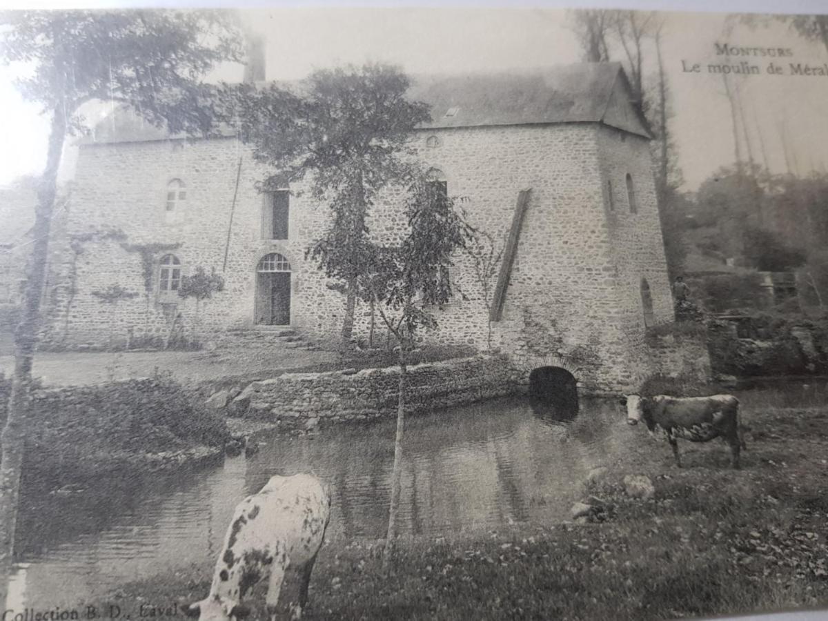 Le Moulin De Meral Montsûrs Exterior foto